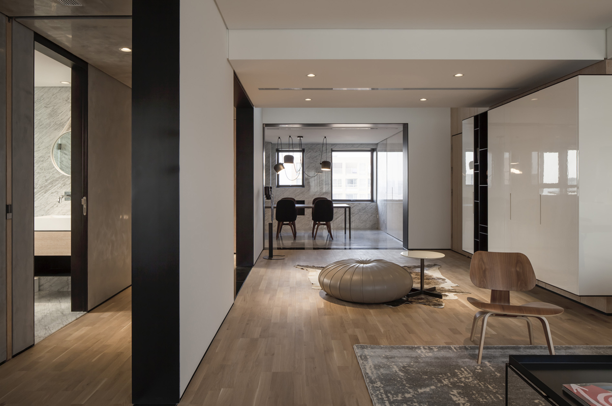 F HOUSE